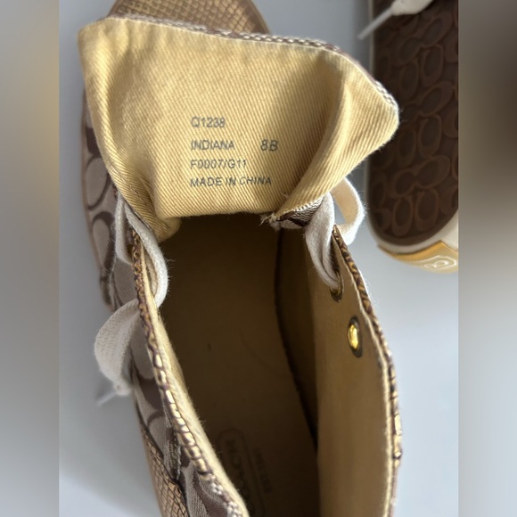 Coach gold sneakers sz 8 - Picture 4 of 4